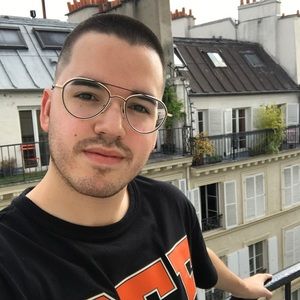 Meet your Posher, Eric